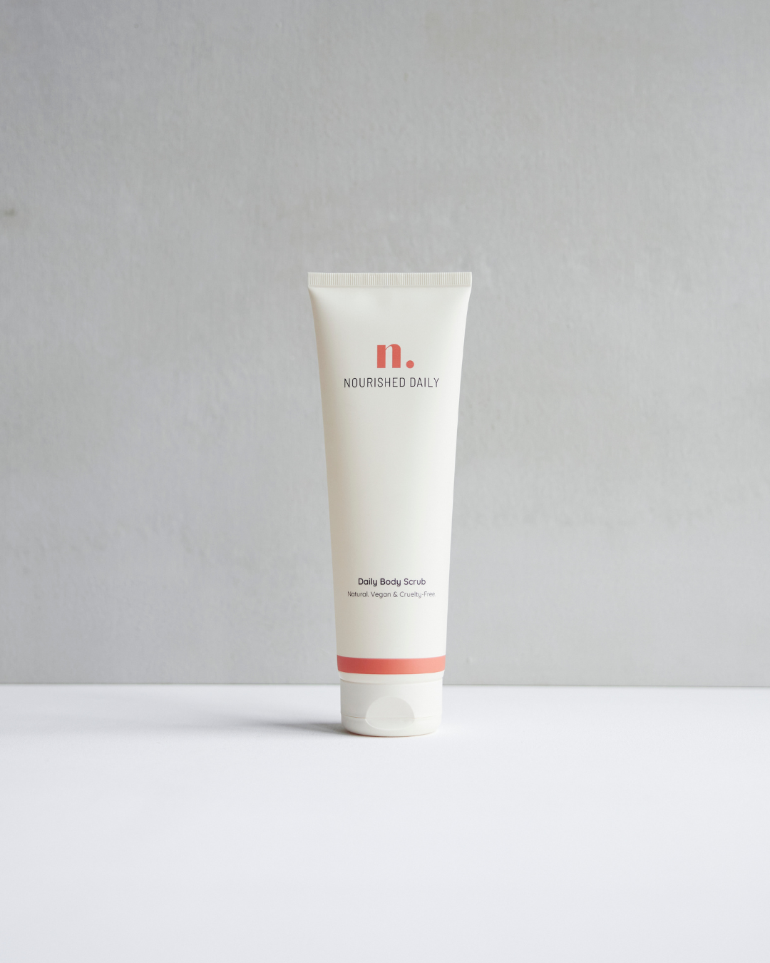 Daily Face & Body Scrub, Daily Body Scrub, Natural Scrub, natuurlijke scrub, Vegan scrub, Exfoliation, Exfoliant, Lichaamsscrub, gezichtsscrub, Nourished Daily.
